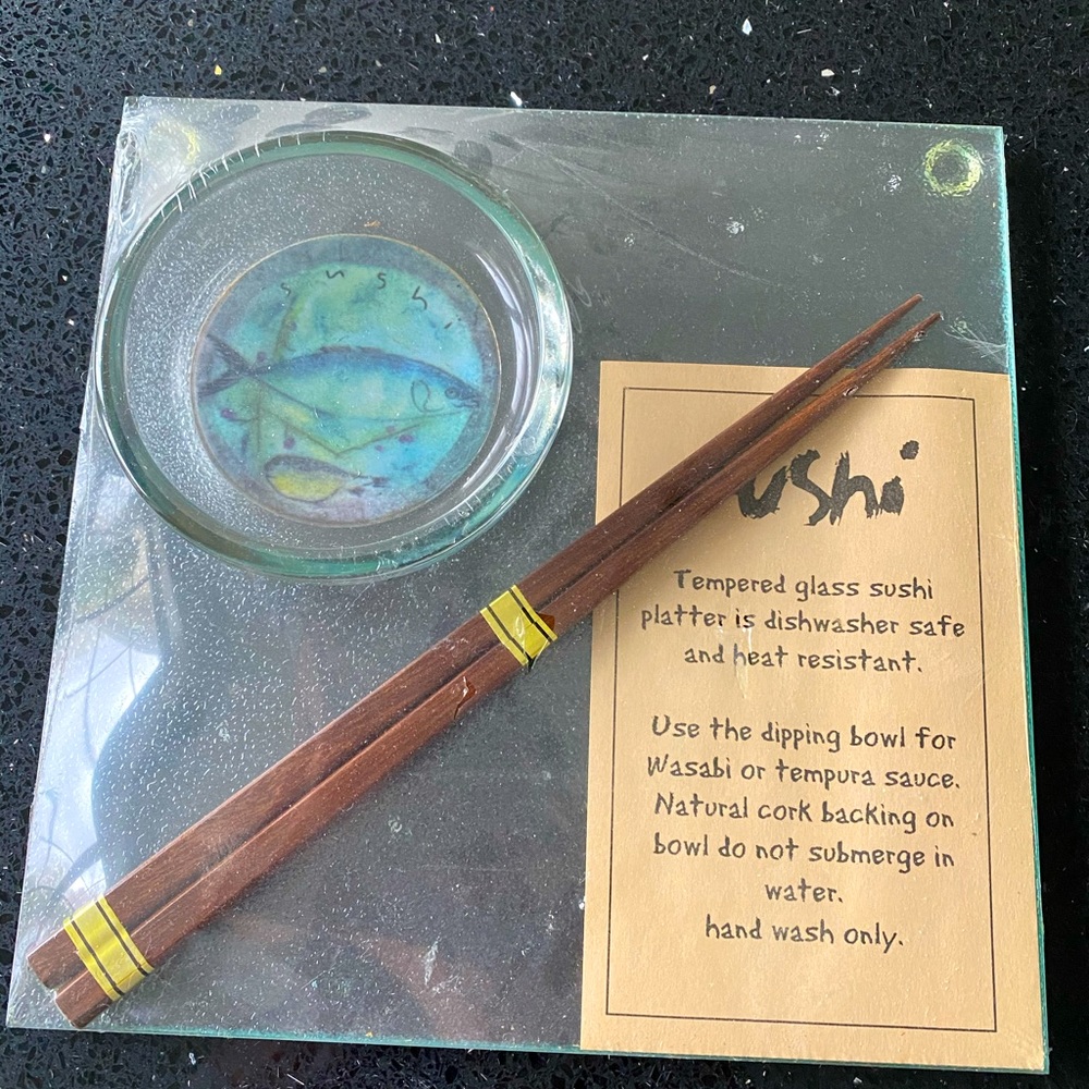 NWT Sushi Serving Set